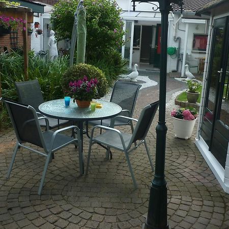 Tonnie'S Bed And Breakfast Kerkrade Exterior photo