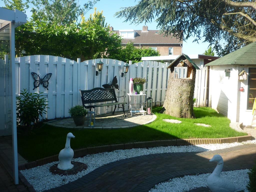 Tonnie'S Bed And Breakfast Kerkrade Exterior photo