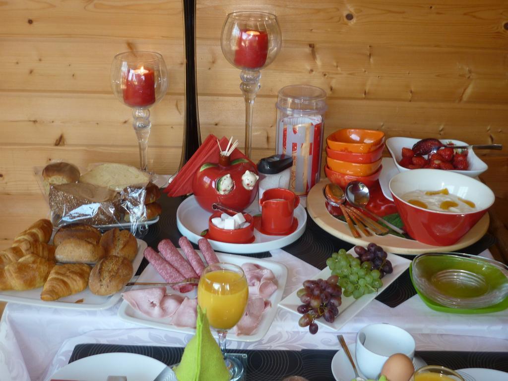 Tonnie'S Bed And Breakfast Kerkrade Exterior photo