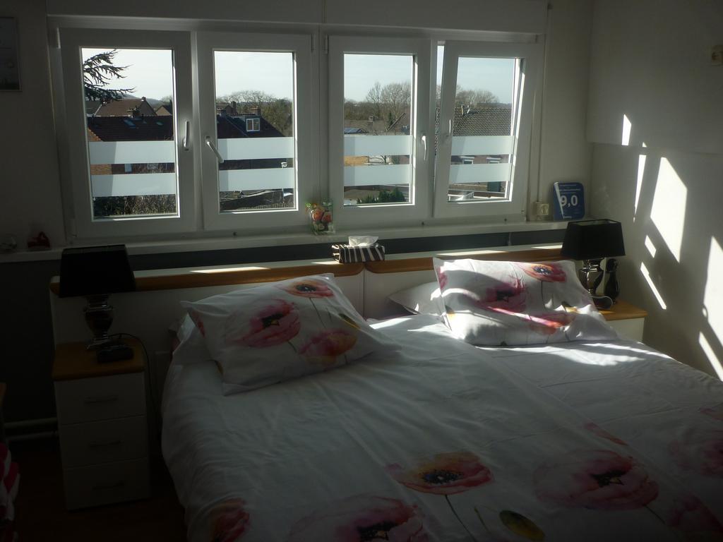 Tonnie'S Bed And Breakfast Kerkrade Exterior photo
