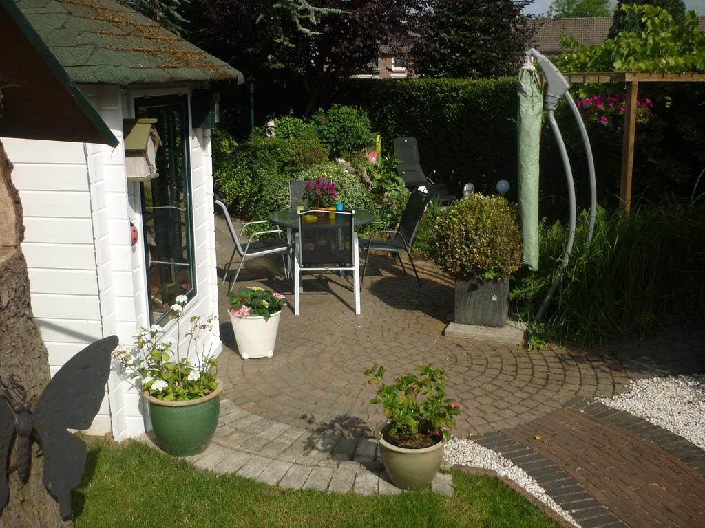 Tonnie'S Bed And Breakfast Kerkrade Exterior photo